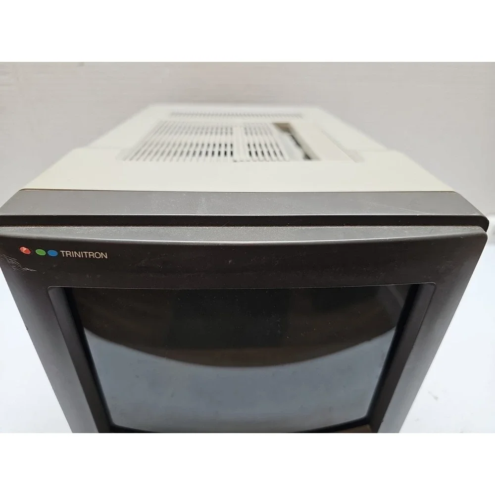 VINTAGE SONY PVM-9020ME COLOUR TRINITRON MONITOR RETRO GAMING (For Parts) #4